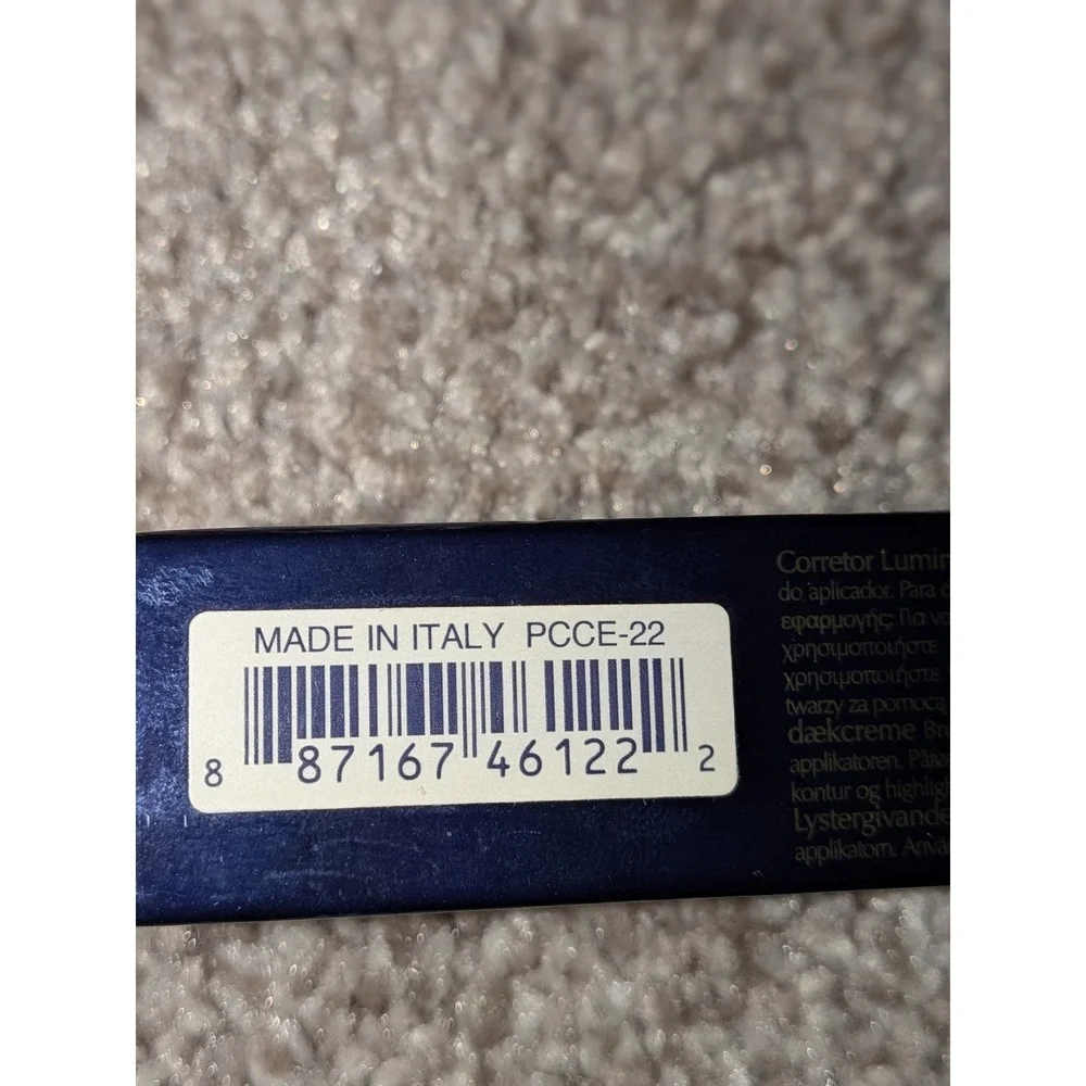 Estee Lauder Double Wear Radiant Concealer‎ 8N Very Deep Neutral 34 Fl Oz 10ml